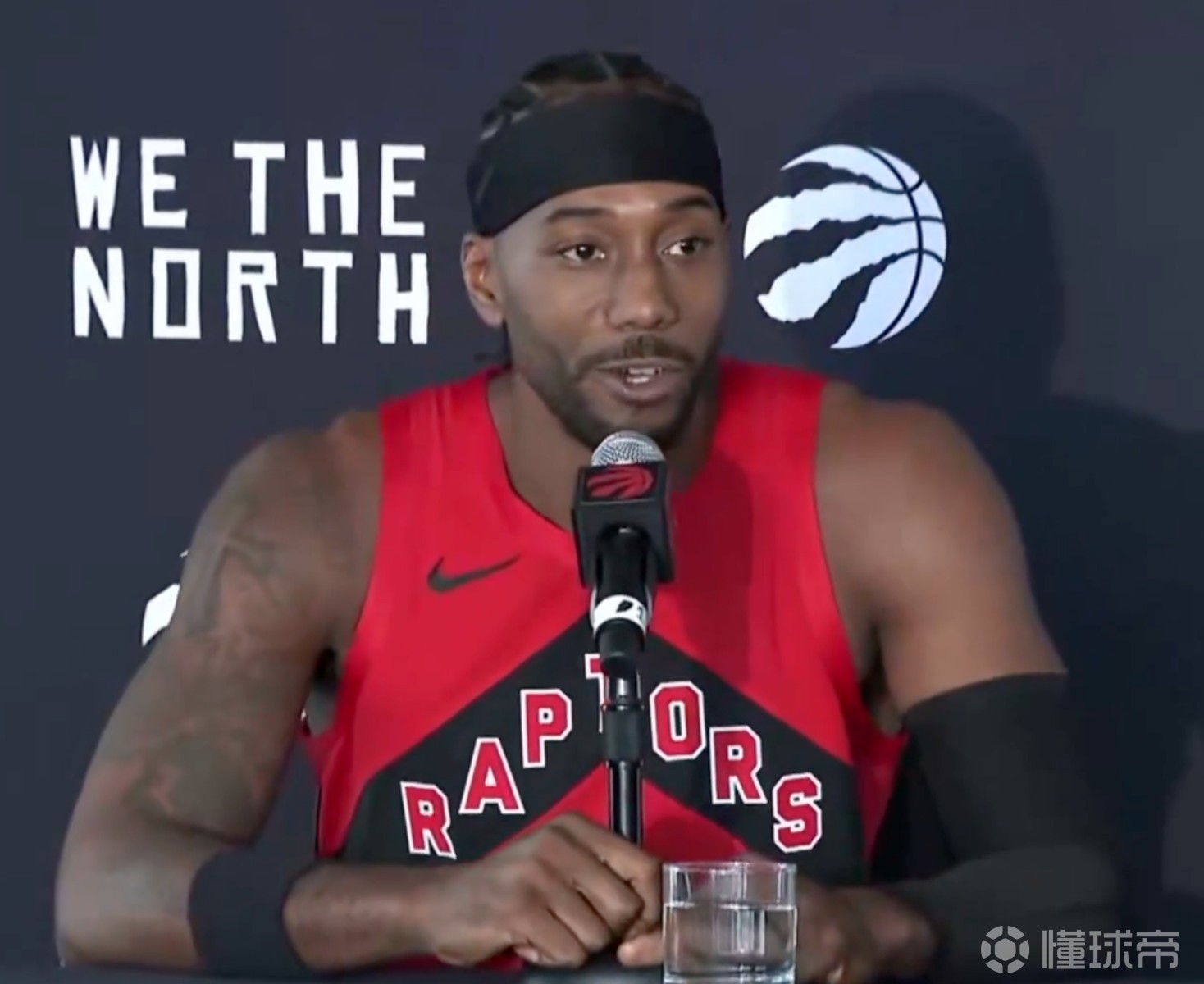伦纳德谈NBA调查：向前看，专注于作为猛龙球员的时光